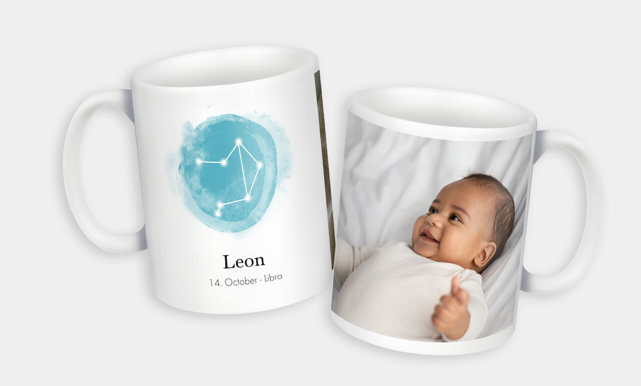 Tazza amichevole con nome e data di nascita da un lato, foto di un bambino dall'altro.